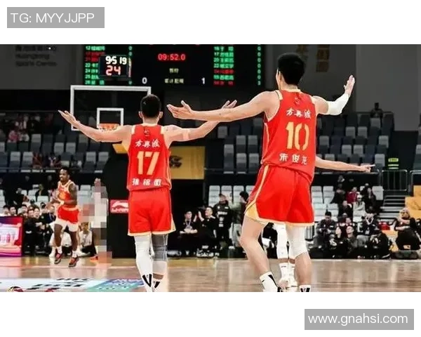 CBA激战广厦对阵四川双方全力争胜精彩瞬间回顾