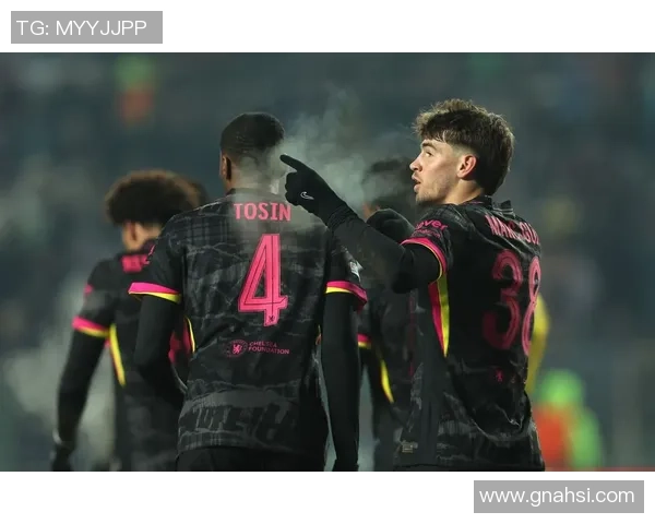 意甲激战佛罗伦萨迎战拉齐奥争夺欧战资格的关键之战